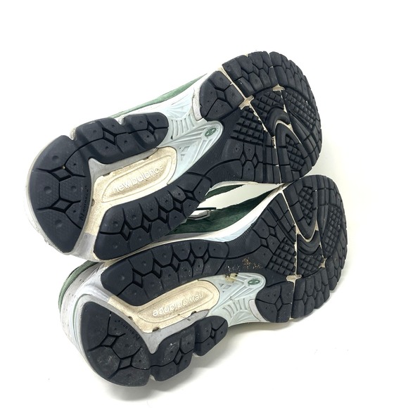 New Balance Running 2002RHW Nightwatch Green Silver Size 10 - Picture 6 of 8